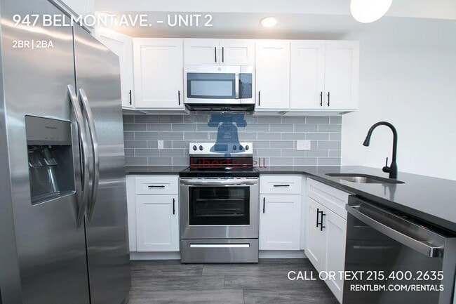 Building Photo - 947 Belmont Ave