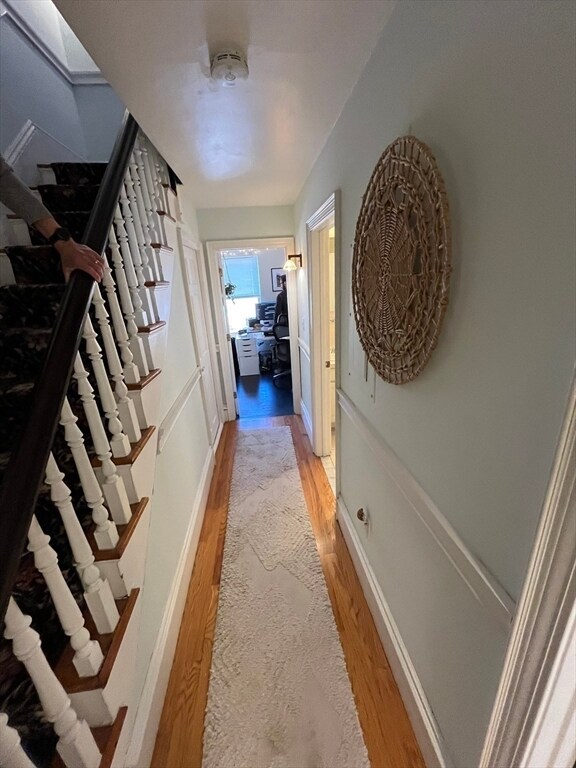 Building Photo - 554 E Broadway