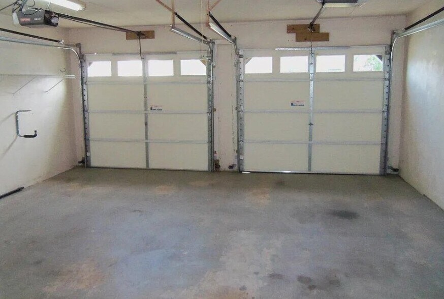 Building Photo - 4108 Starwood Arch