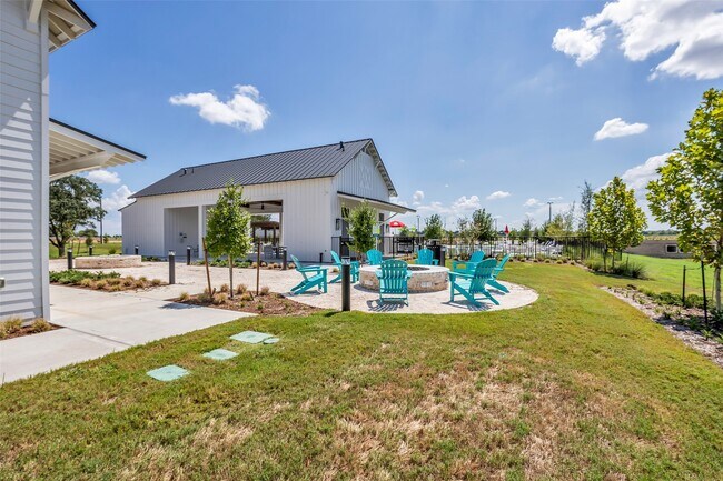 Building Photo - 29527 Saddleview Dr