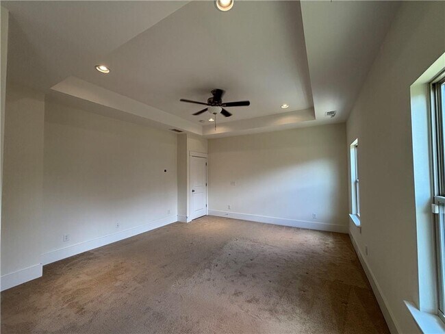 Building Photo - 1777 Weatherbrook Cir