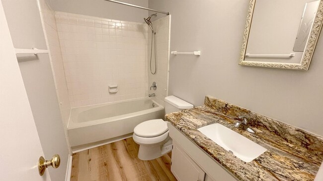 Building Photo - 1607 Burnley Dr