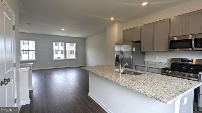 Building Photo - 151 Cooperage Rd