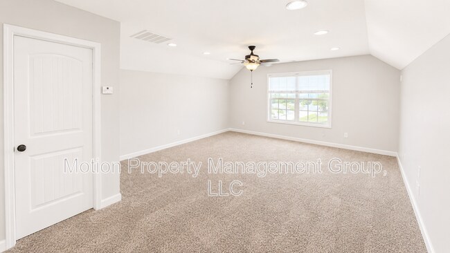 Building Photo - 14 Marquis Dr