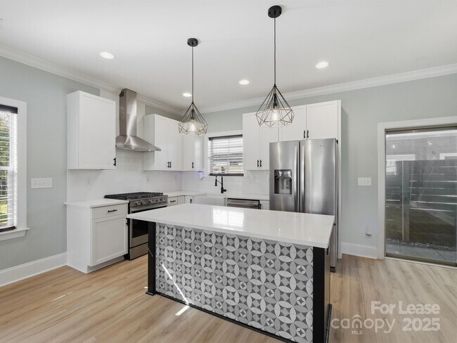 Building Photo - 1511 Landis Ave