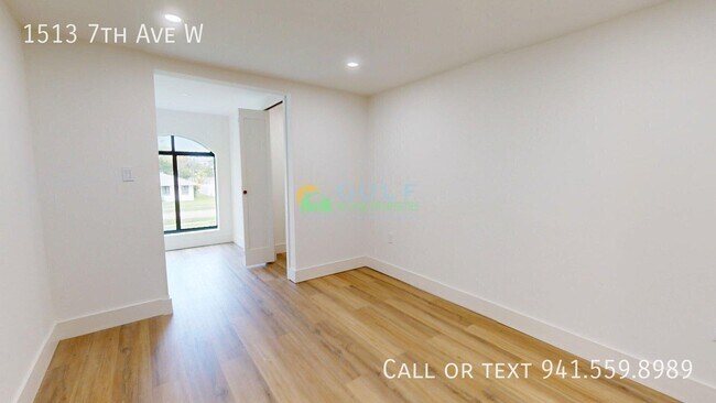 Building Photo - 1513 7th Ave W