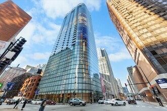 Building Photo - 600 N Fairbanks Ct