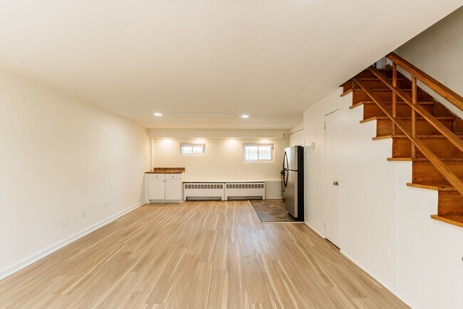 Building Photo - 2800 Woodpipe Ln