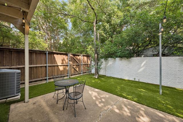 Building Photo - 2908 Clear Springs Dr