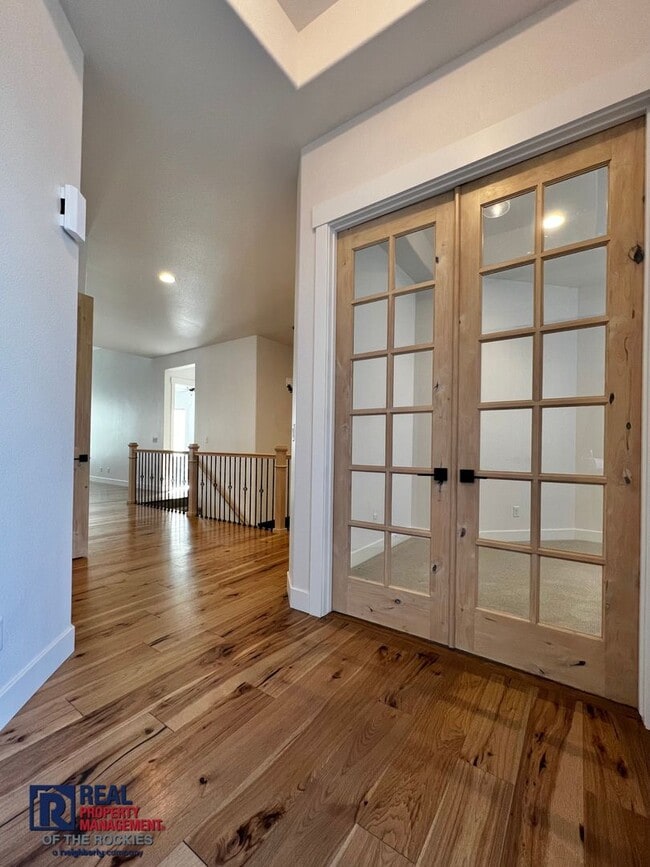 Building Photo - Gorgeous 4 bed 3 bath + Office home located on the 12th Tee of the TPC golf Course!