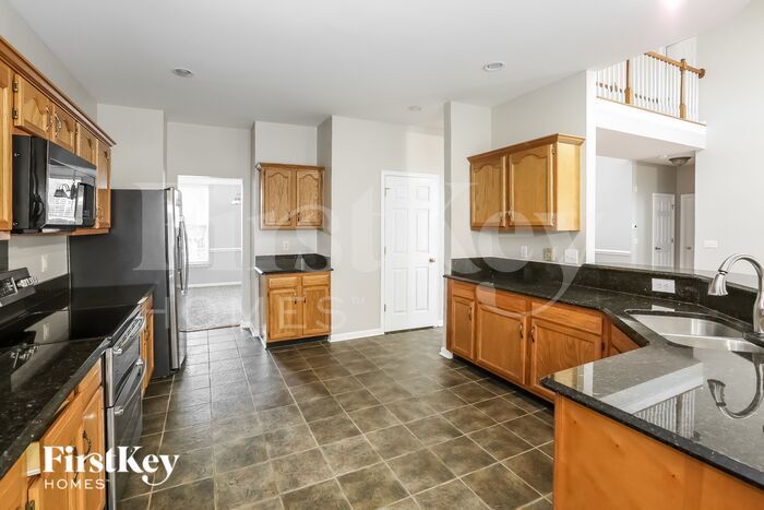 Building Photo - 7011 Sweetfield Dr