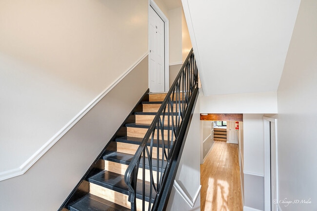 Building Photo - 4747 N Ronald St