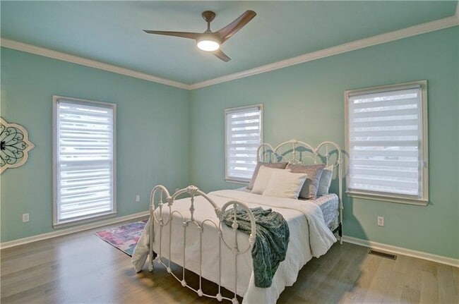 Building Photo - 4060 Merritt Dr