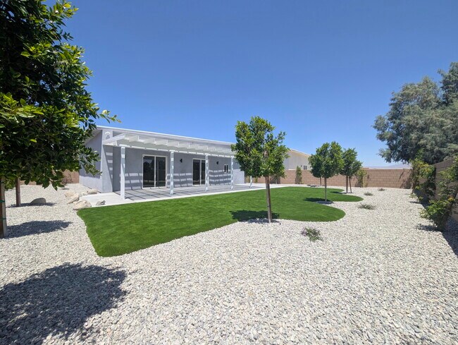 Building Photo - 30100 San Joaquin Dr