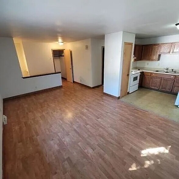 Building Photo - 732 Ridgeland Ave