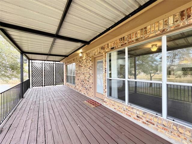 Building Photo - 2116 Clear Lake Rd