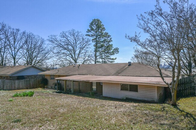 Building Photo - 1331 Starfield Rd
