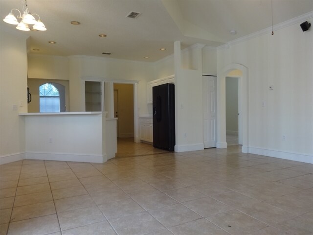 Building Photo - 816 Elm Forest Dr