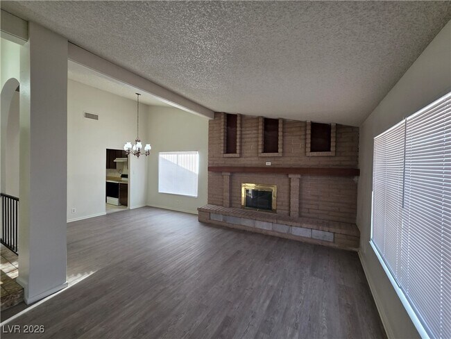 Building Photo - 3214 Anacapa Way