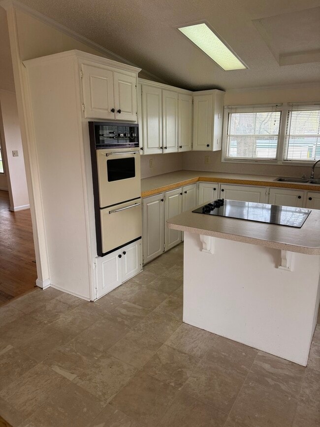 Building Photo - 107 Shiloh Rd