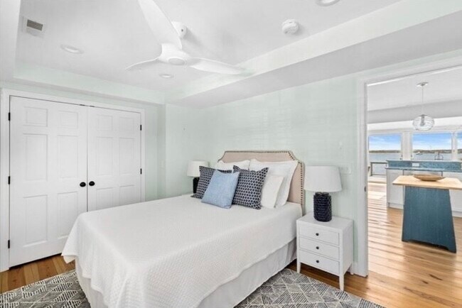 Building Photo - 30 Lighthouse Rd