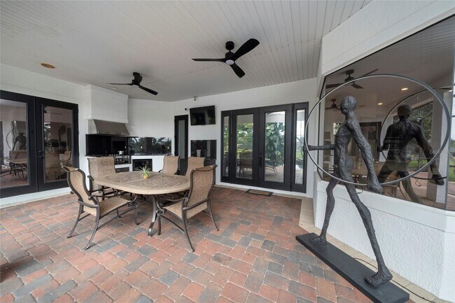 Building Photo - 1624 Kennesaw Dr