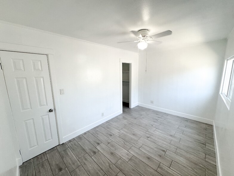 Building Photo - 714 S Oakford Dr