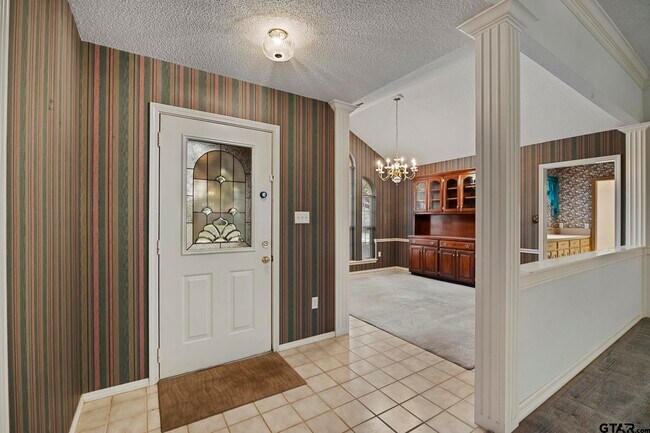 Building Photo - 11933 White Deer Trail