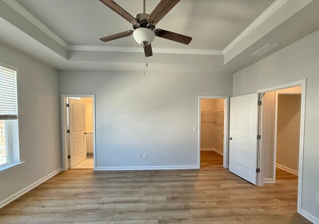 Building Photo - 206 Daybreak Ln