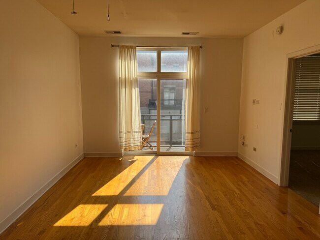 Building Photo - 1515 S Halsted St