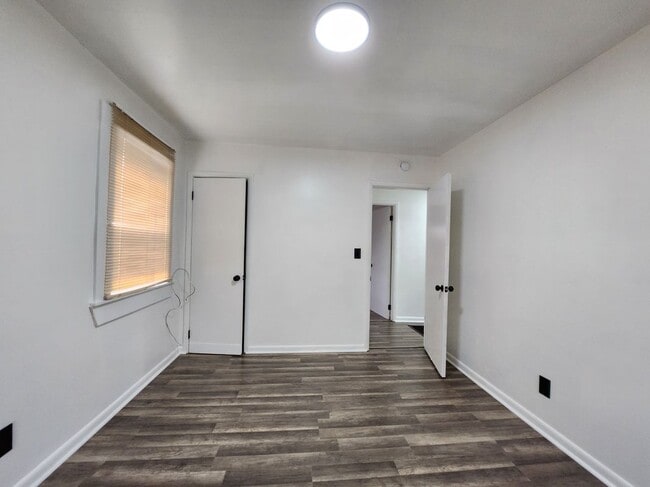 Building Photo - 3510 Avenue C