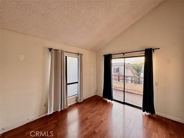 Building Photo - 225 N Rose St