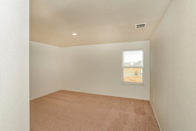 Building Photo - 7250 Lazy Cyn