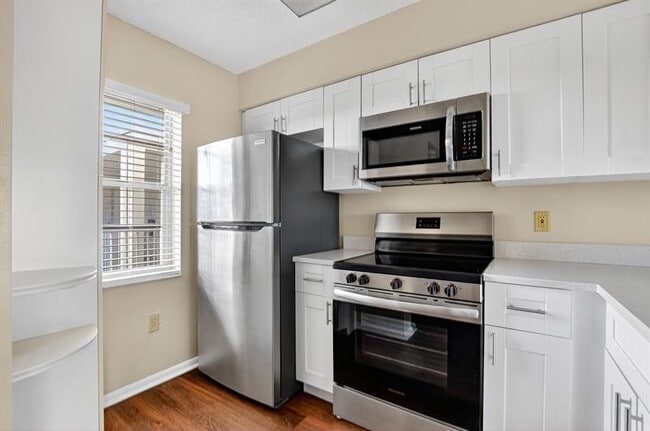 Building Photo - 2236 N Cypress Bend Dr