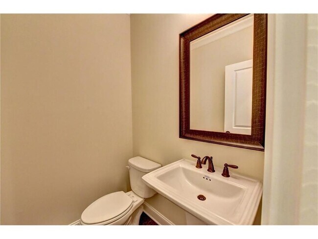 Building Photo - 5239 Cresslyn Rdg