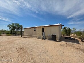 Building Photo - 5606 W Twin Peaks Rd