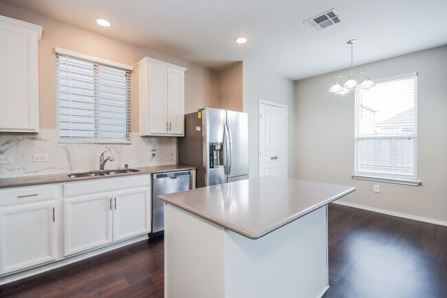 Building Photo - 4411 Windmill Run Dr