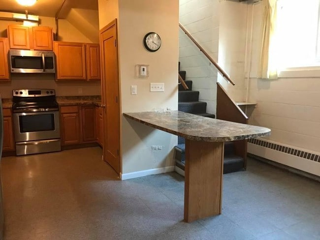 Building Photo - 1410 4th St SW