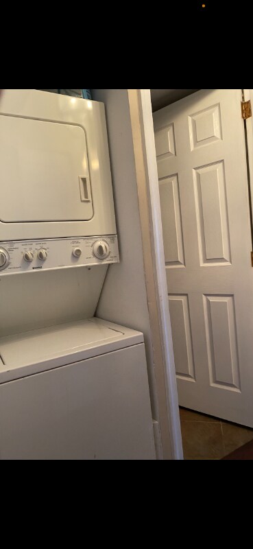 Building Photo - 1245 13th St NW