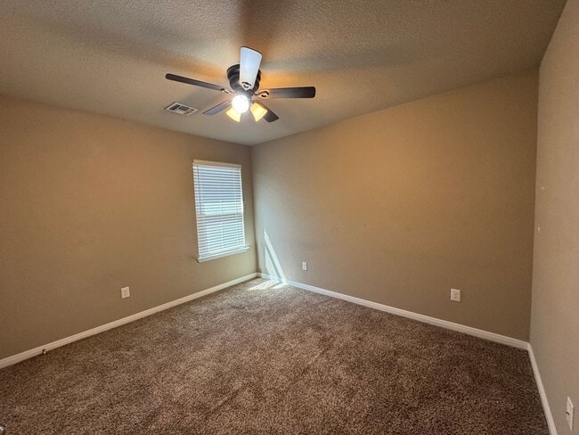 Building Photo - 3012 Samson Dr