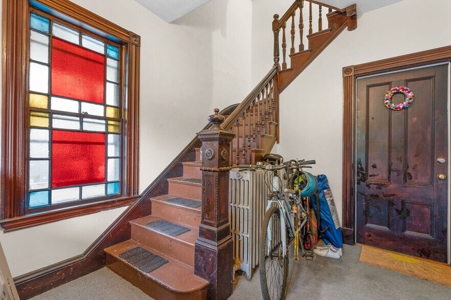 Building Photo - 5 Wenham St