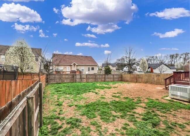 Building Photo - 4 Bedroom 2 Bath Pet Friendly Home For Rent!