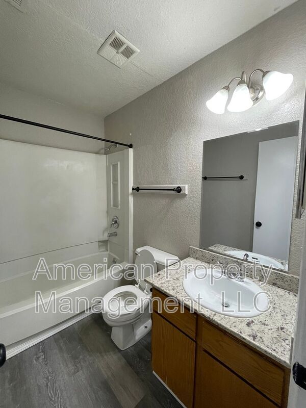 Building Photo - 4406 S 133rd E Ave