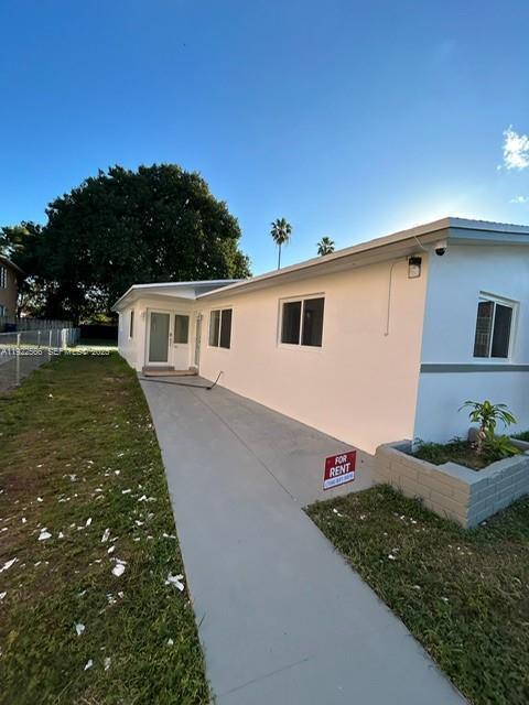 Building Photo - 7154 SW 22nd St