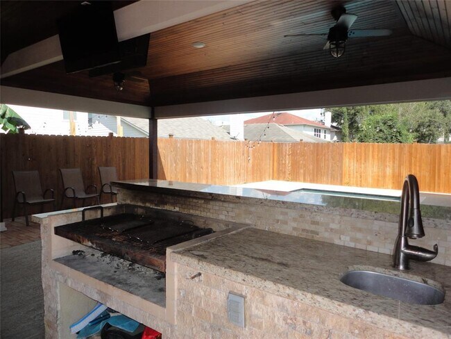 Building Photo - 4803 Russet Trail Ct