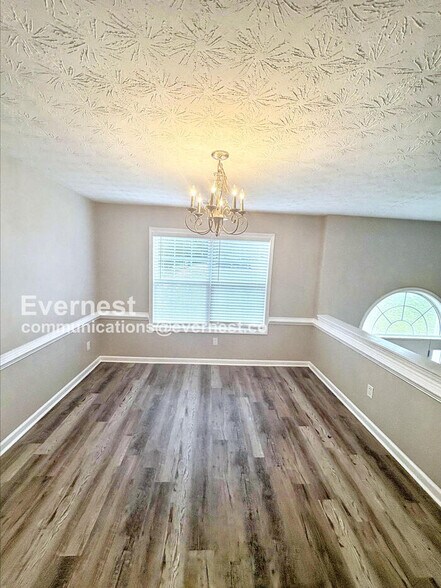 Building Photo - 20 Shenandoah Dr