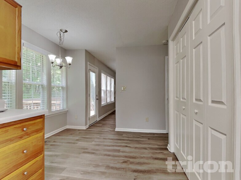 Building Photo - 2113 Ruddy Rd