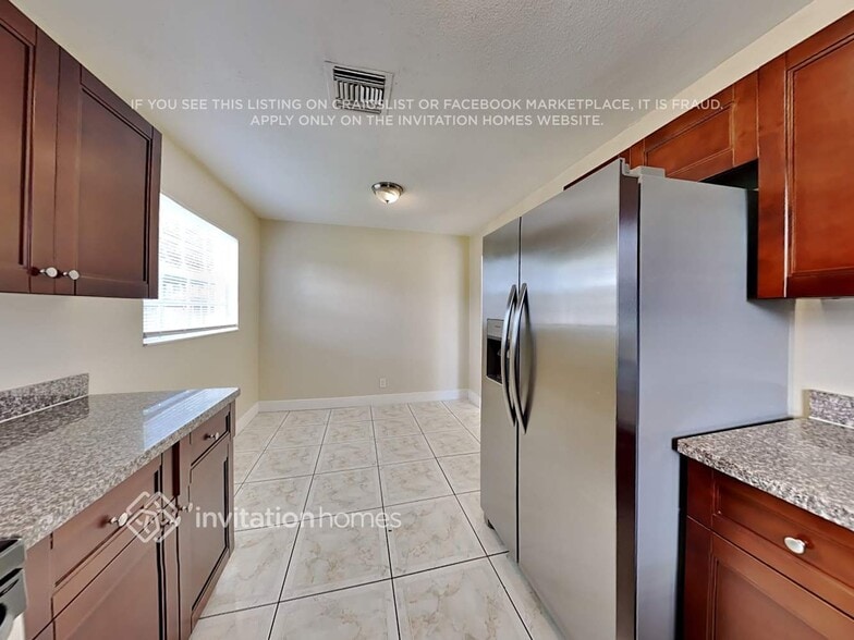 Building Photo - 127 Dove Cir