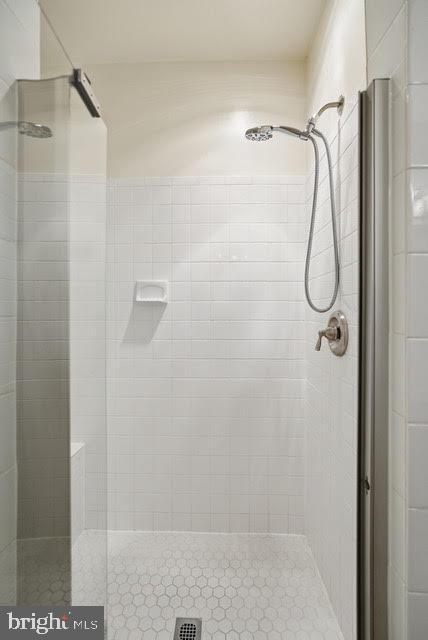 Building Photo - 5113 Knapp Pl