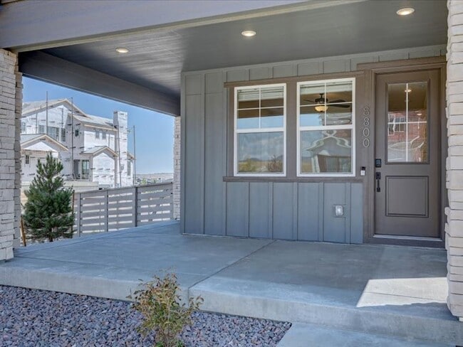 Building Photo - 8800 Hugo Dr